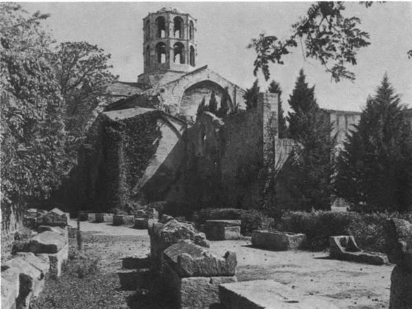 Иллюстрация к книге — Повседневная жизнь во времена трубадуров XII-XIII веков [i_030.jpg]