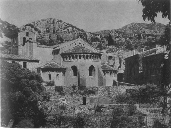 Иллюстрация к книге — Повседневная жизнь во времена трубадуров XII-XIII веков [i_032.jpg]