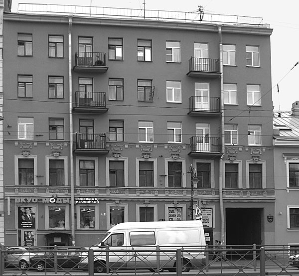 Иллюстрация к книге — Такая удивительная Лиговка [i_160.jpg]