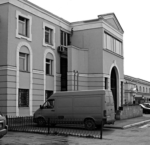 Иллюстрация к книге — Такая удивительная Лиговка [i_242.jpg]