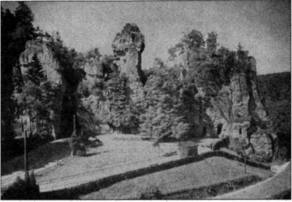 Иллюстрация к книге — Стоунхендж Третьего рейха [i_005.jpg]