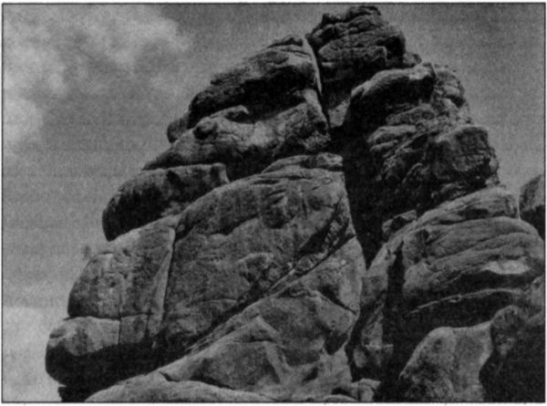 Иллюстрация к книге — Стоунхендж Третьего рейха [i_077.jpg]