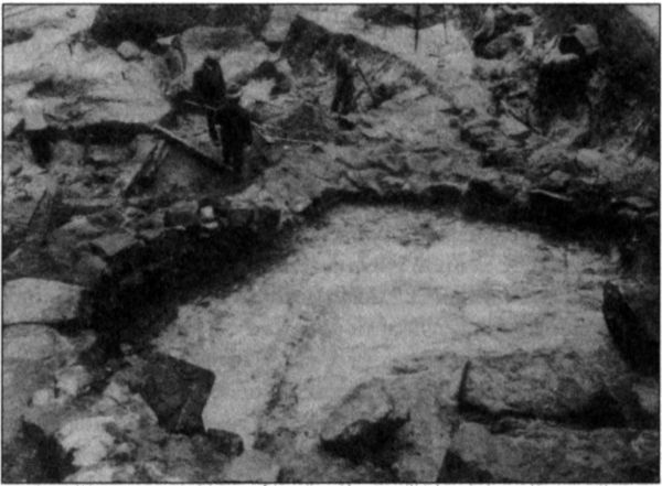 Иллюстрация к книге — Стоунхендж Третьего рейха [i_090.jpg]