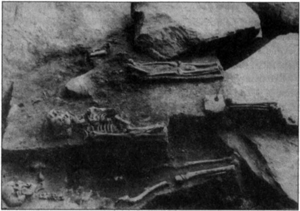 Иллюстрация к книге — Стоунхендж Третьего рейха [i_126.jpg]