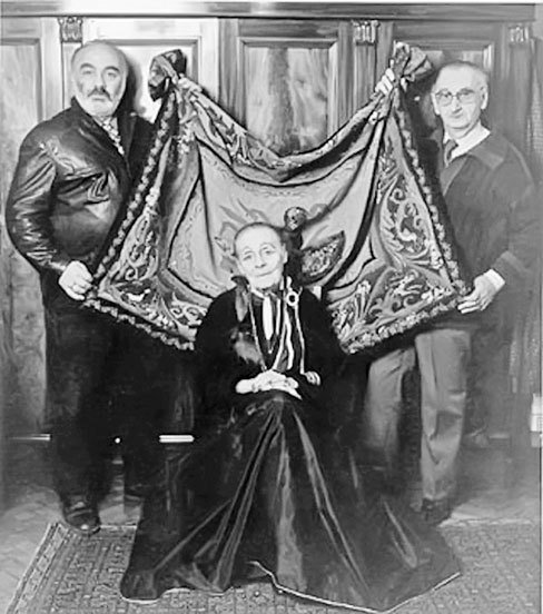 Иллюстрация к книге — 1916. Война и мир [doc2fb_image_02000056.jpg]