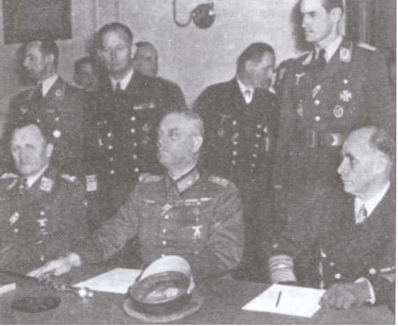 Иллюстрация к книге — Нюрнбергский дневник [i_008.jpg]