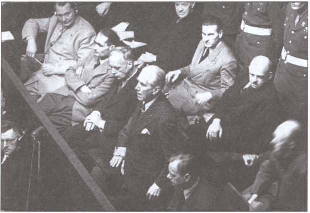 Иллюстрация к книге — Нюрнбергский дневник [i_030.jpg]