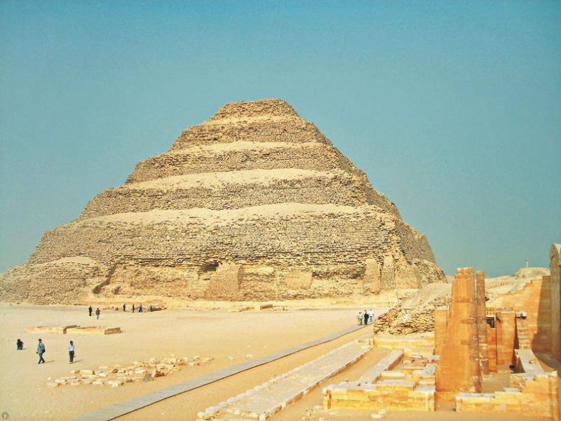 Иллюстрация к книге — Легенды метро и подземелий [i_017.jpg]