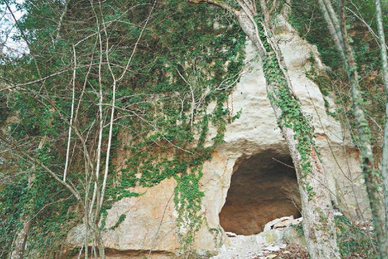 Иллюстрация к книге — Легенды метро и подземелий [i_028.jpg]