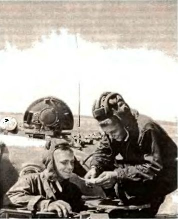 Иллюстрация к книге — Танковый меч страны Советов [i_085.jpg]