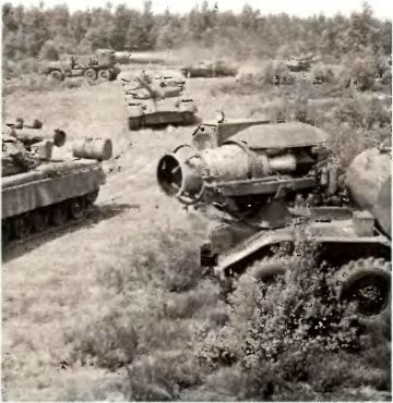 Иллюстрация к книге — Танковый меч страны Советов [i_096.jpg]