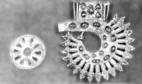 Иллюстрация к книге — Загадки истории. Факты. Открытия. Люди [img24b.jpg]