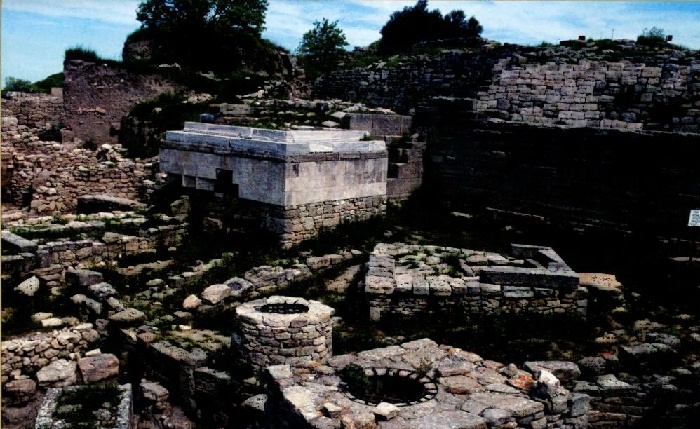 Иллюстрация к книге — Одиссея богов [i_040.jpg]