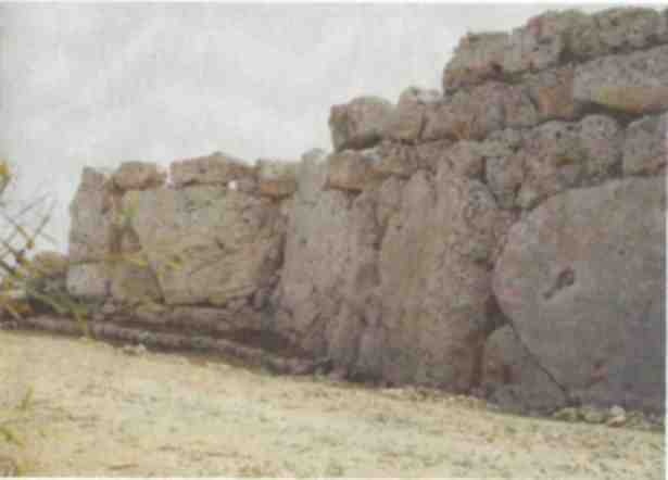 Иллюстрация к книге — Именем Зевса [i_002.jpg]