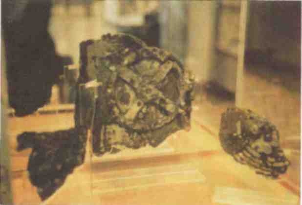 Иллюстрация к книге — Именем Зевса [i_020.jpg]