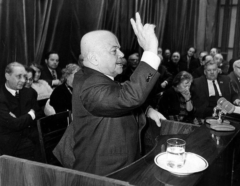 Иллюстрация к книге — Самое шкловское [i_030.jpg]