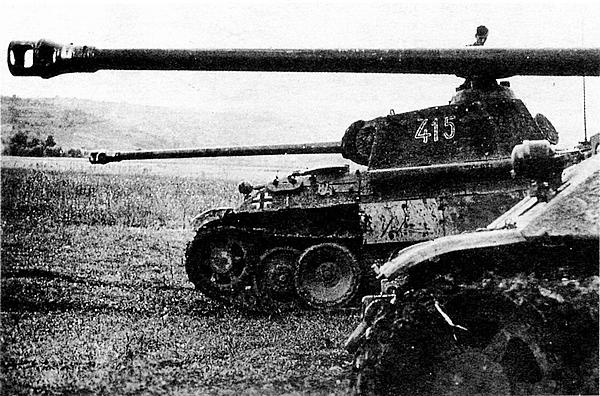 Иллюстрация к книге — Тяжёлый танк «Пантера» [i_050.jpg]