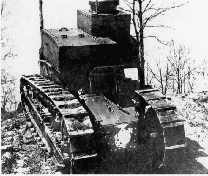 Иллюстрация к книге — Танк № 1 «Рено ФТ-17» [i_068.jpg]