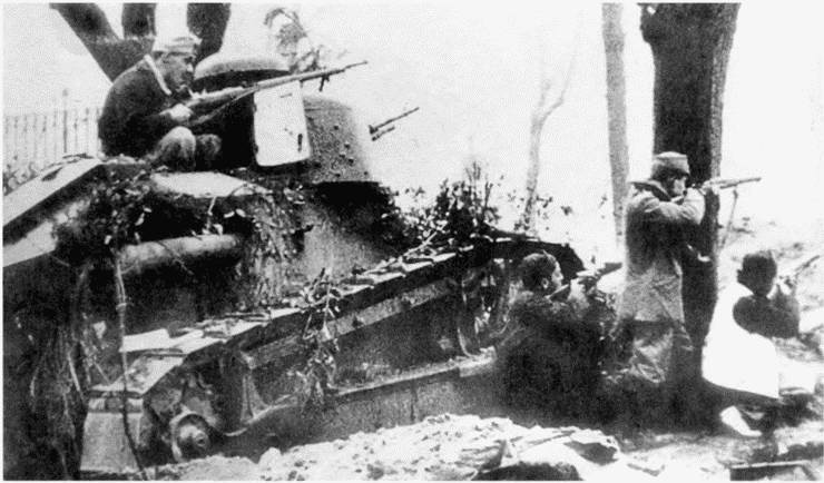 Иллюстрация к книге — Танк № 1 «Рено ФТ-17» [i_087.jpg]