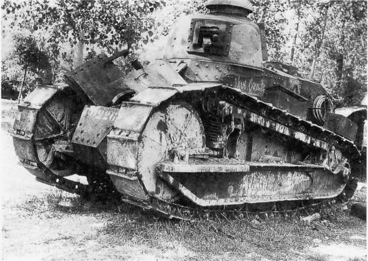 Иллюстрация к книге — Танк № 1 «Рено ФТ-17» [i_102.jpg]