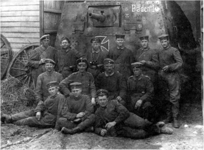 Иллюстрация к книге — Первые германские танки. "Тевтонский ответ" [i_092.jpg]