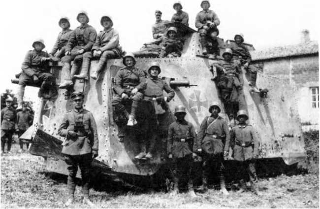 Иллюстрация к книге — Первые германские танки. "Тевтонский ответ" [i_095.jpg]