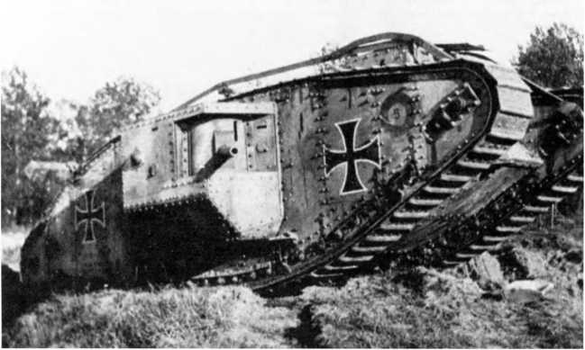 Иллюстрация к книге — Первые германские танки. "Тевтонский ответ" [i_117.jpg]