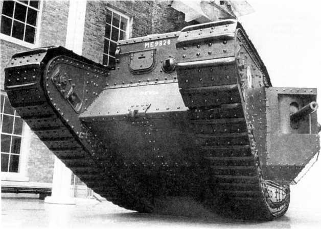 Иллюстрация к книге — Самые первые танки "Дьявол идет!" [i_018.jpg]