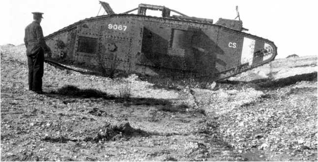 Иллюстрация к книге — Самые первые танки "Дьявол идет!" [i_027.jpg]