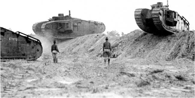 Иллюстрация к книге — Самые первые танки "Дьявол идет!" [i_052.jpg]