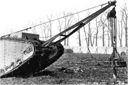 Иллюстрация к книге — Самые первые танки "Дьявол идет!" [i_056.jpg]