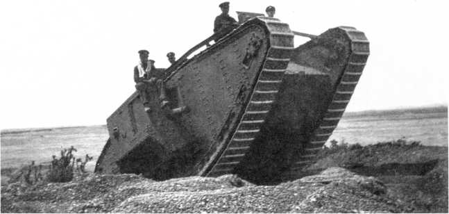 Иллюстрация к книге — Самые первые танки "Дьявол идет!" [i_061.jpg]