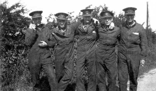 Иллюстрация к книге — Самые первые танки "Дьявол идет!" [i_062.jpg]