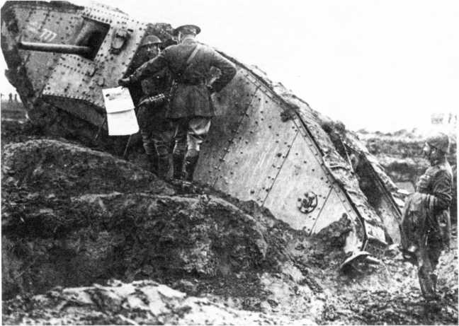 Иллюстрация к книге — Самые первые танки "Дьявол идет!" [i_066.jpg]