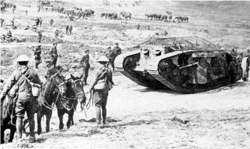 Иллюстрация к книге — Самые первые танки "Дьявол идет!" [i_069.jpg]