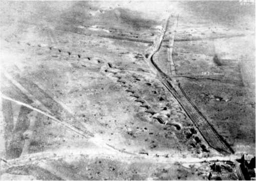 Иллюстрация к книге — Самые первые танки "Дьявол идет!" [i_073.jpg]