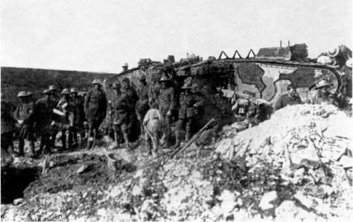 Иллюстрация к книге — Самые первые танки "Дьявол идет!" [i_077.jpg]