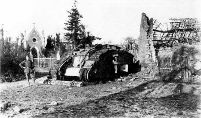 Иллюстрация к книге — Самые первые танки "Дьявол идет!" [i_088.jpg]