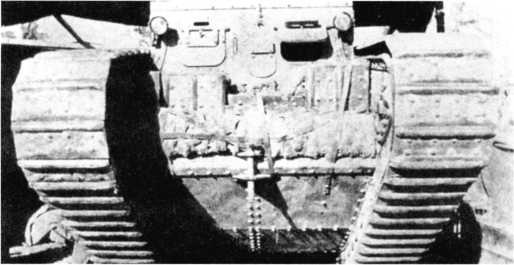 Иллюстрация к книге — Самые первые танки "Дьявол идет!" [i_116.jpg]