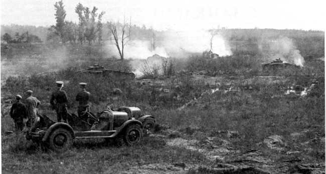 Иллюстрация к книге — Самые первые танки "Дьявол идет!" [i_119.jpg]