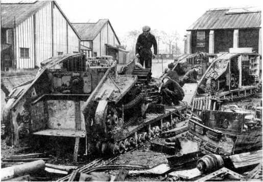 Иллюстрация к книге — Самые первые танки "Дьявол идет!" [i_123.jpg]