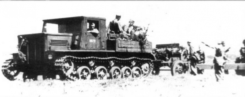 Иллюстрация к книге — Артиллерийские тягачи Красной Армии. Часть 2 [img_41.jpg]