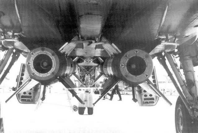 Иллюстрация к книге — МиГ-31. Страж российского неба [pic_107.jpg]