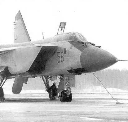 Иллюстрация к книге — МиГ-31. Страж российского неба [pic_116.jpg]