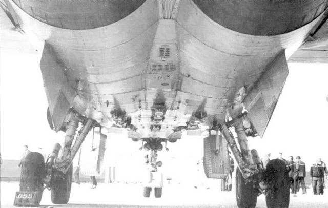 Иллюстрация к книге — МиГ-31. Страж российского неба [pic_55.jpg]