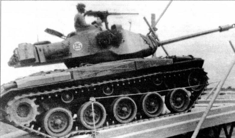 Иллюстрация к книге — Легкие танки зарубежных стран, 1945–2000 [img_44.jpg]