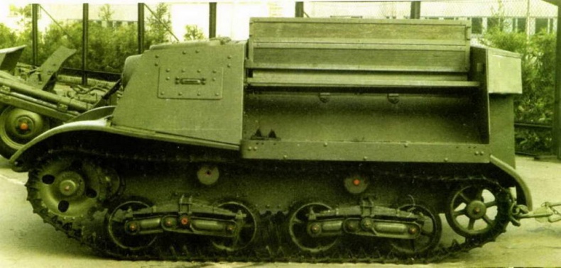 Иллюстрация к книге — Артиллерийские тягачи Красной Армии. Часть 1 [img_59.jpg]