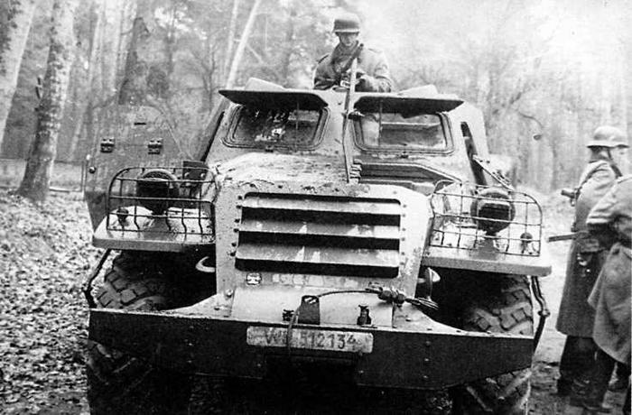 Иллюстрация к книге — Бронетранспортер БТР-152 [img_30.jpg]