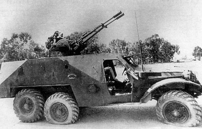 Иллюстрация к книге — Бронетранспортер БТР-152 [img_56.jpg]