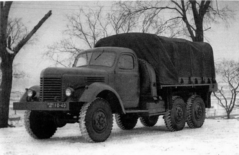 Иллюстрация к книге — Бронетранспортер БТР-152 [img_6.jpg]